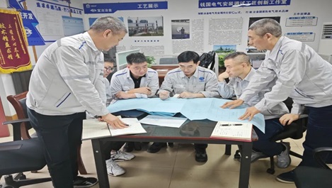 上海pg电子员人为国获中华天下总工会转达表扬